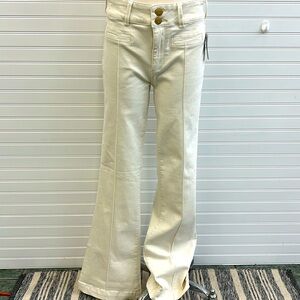 KUT from the Kloth Ana Flare Jeans Cream size 14
